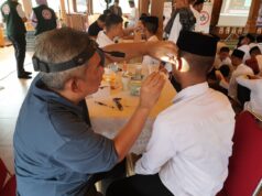 Kegiatan Bersih Bersih Telinga dalam rangka HUT ke 75 IDI Kabupaten Bogor